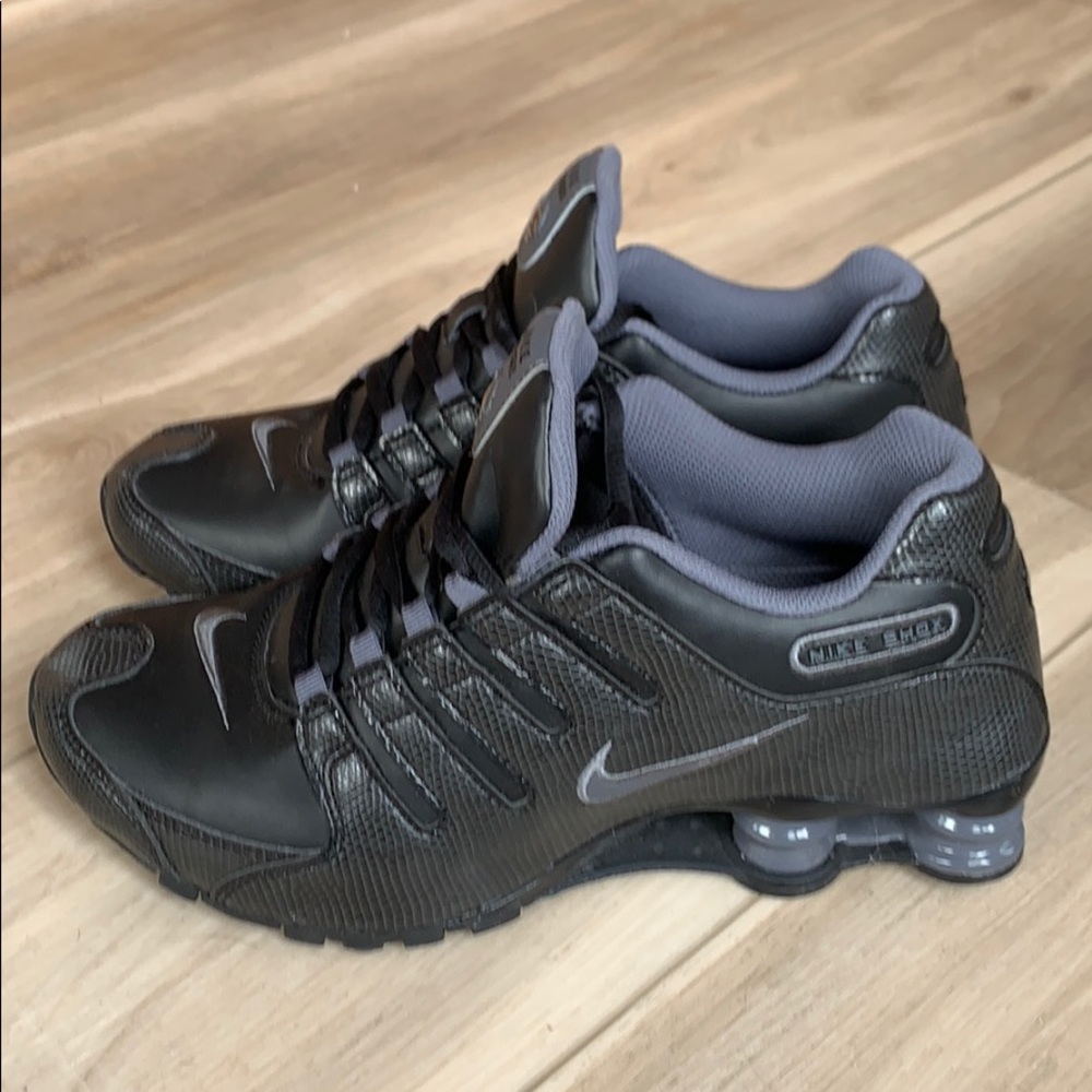 Women’s Nike Shox